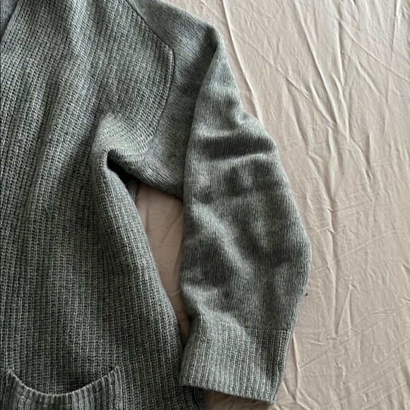 Gray Ribbed Knit Cardigan Sweater - Picture 2 of 9